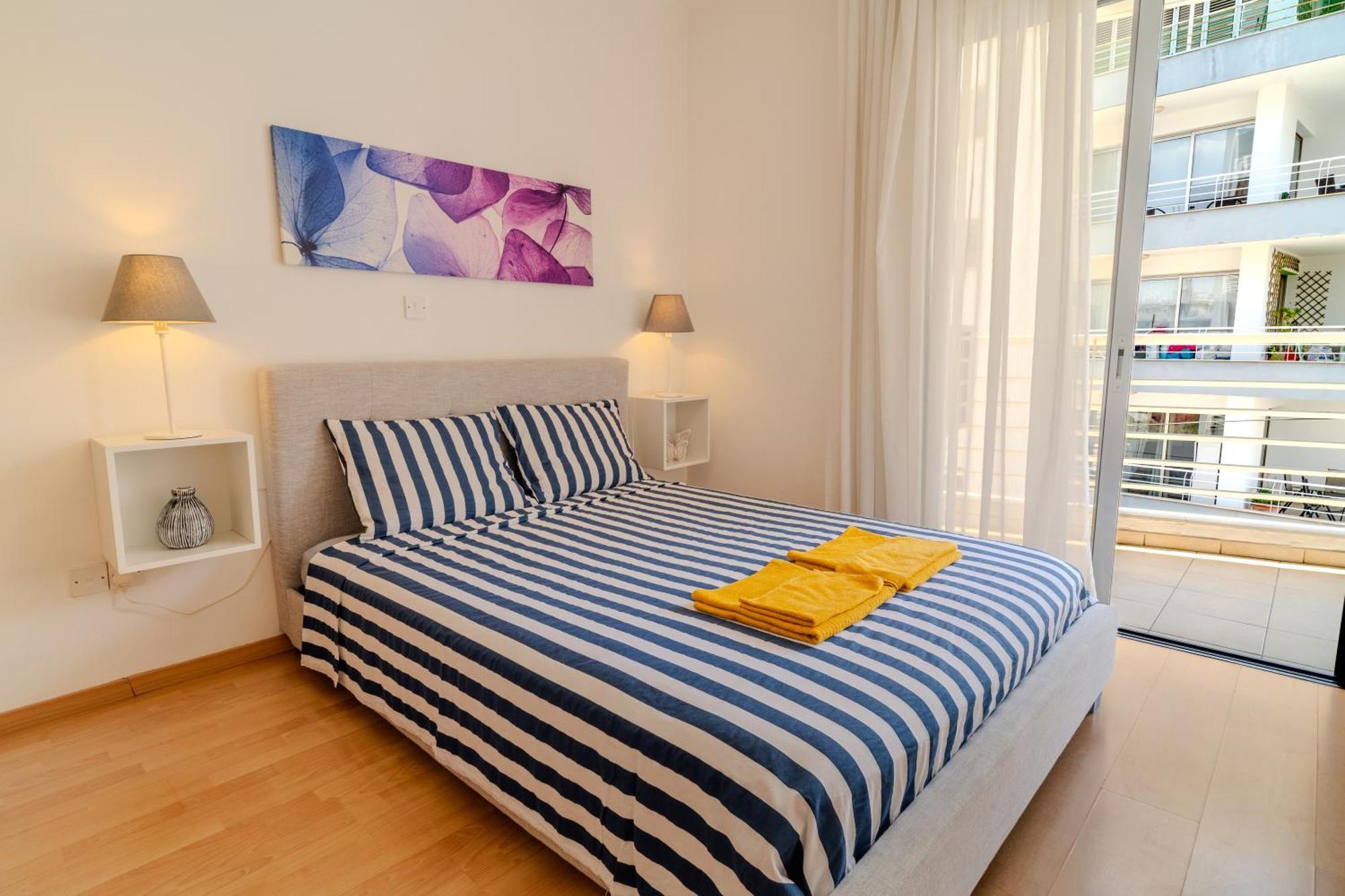 Blue Dawn Center Flat Apartment Larnaca Exterior photo